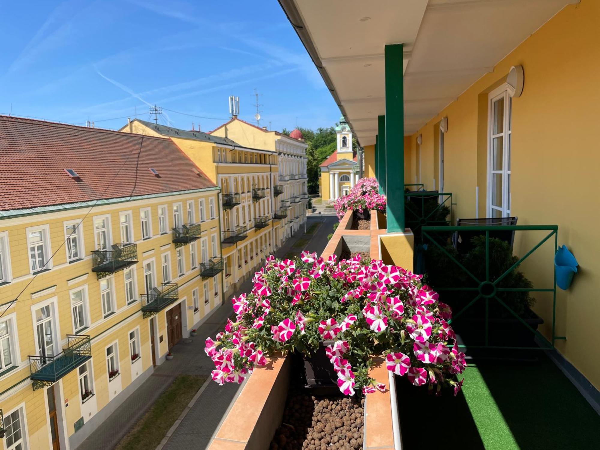 Ld Palace Spa & Kur Františkovy Lázně Extérieur photo