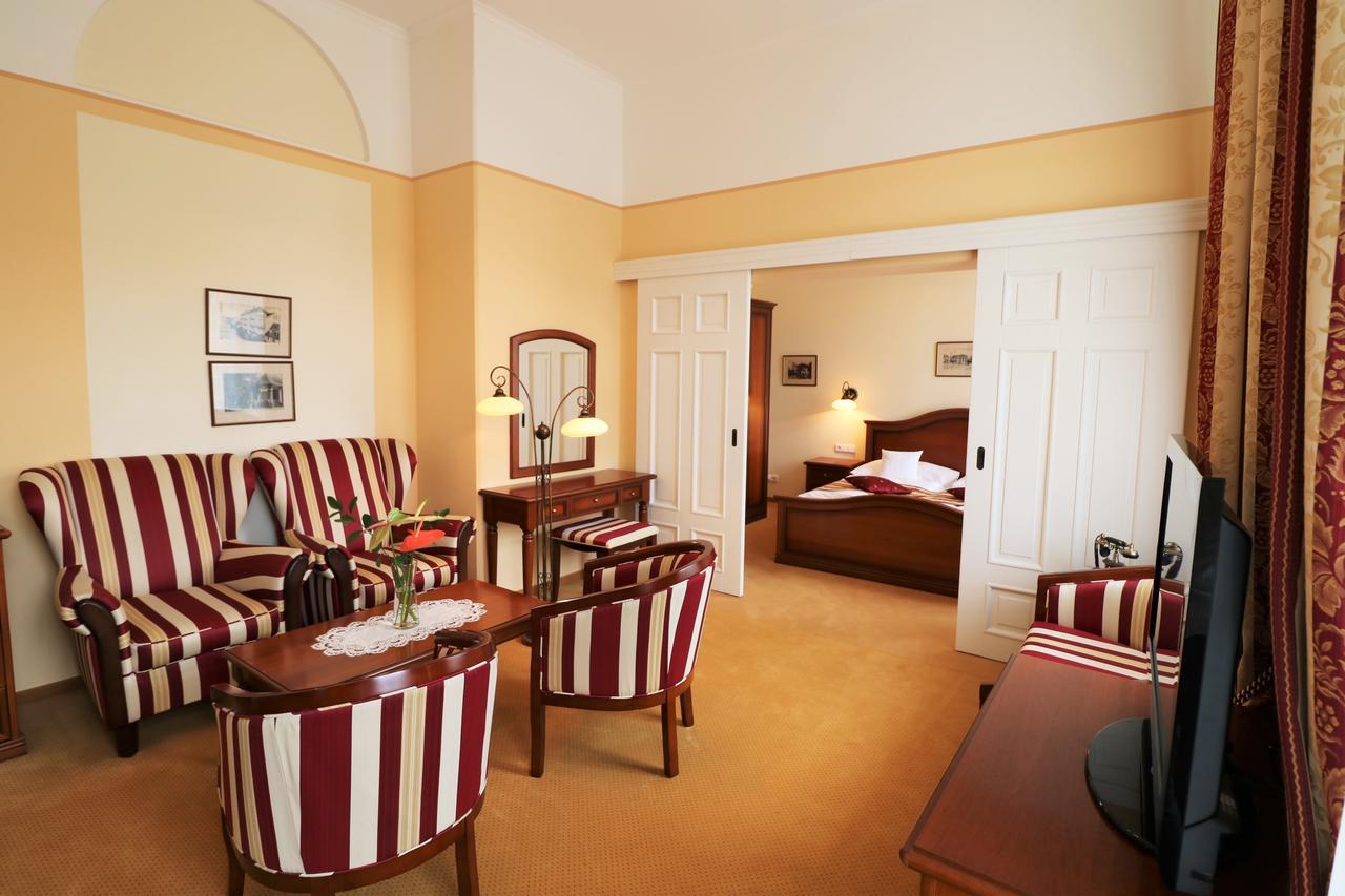 Ld Palace Spa & Kur Františkovy Lázně Extérieur photo